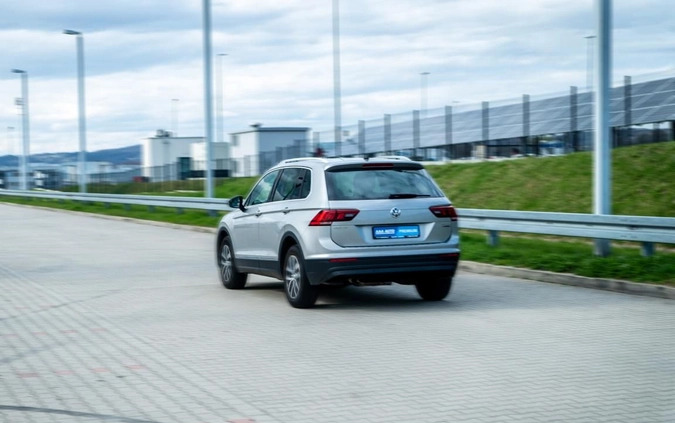 Volkswagen Tiguan cena 92000 przebieg: 125865, rok produkcji 2016 z Brzeg małe 301